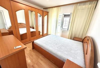 Apartament cu 3 camere decomandat în Decebal