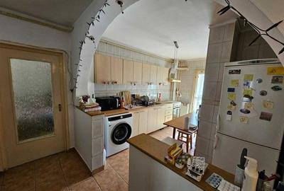 Apartament 3 camere decomandat, Racadau etaj intermediar - 6
