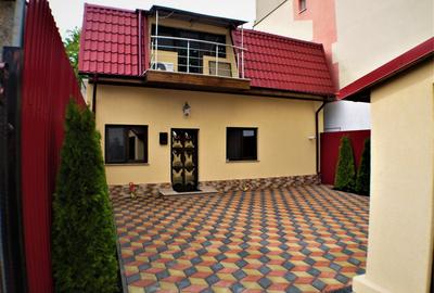 Casă individuală cu 4 camere în Ultracentral