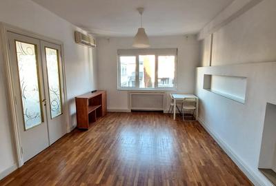 Vinzare apartament renovat cu design italian in  Piata Romana - 2