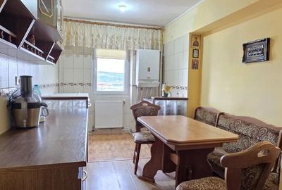 Apartament cu 3 camere, etaj 8, mobilat și utilat, zona GARĂ; - 7