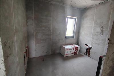 DUPLEX SEPARAT PRIN C.T - ZONA DE TOP - 5 CAMERE - 8
