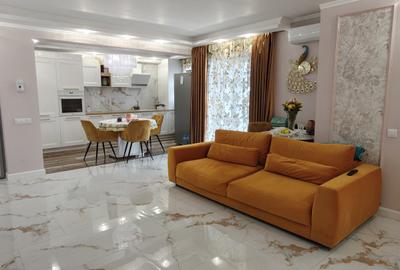 Apartament cu 3 camere semidecomandat, mobilat în Florești