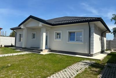 Casă cu 3 camere în Central