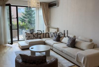 Apartament cu 3 camere decomandat, mobilat în Central