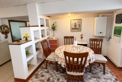 Central apartament spațios transformat din 4 camere - 4