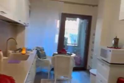 Vând apartament cu 3 camere , et 1, bd Ferdinand - 9
