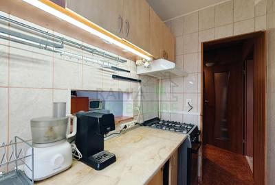 Apartament 3 camere, Cartierul Florilor, Boxă și parcare - 9