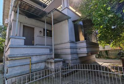 Vilă interbelică – Casin / Domenii – ideală clinica/ resedinta/ sediu / ambasada - 2