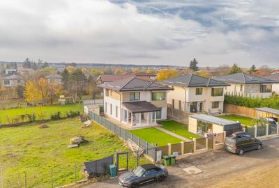 Vilă modernă cu vedere la lac, minicomplex inchis - 6