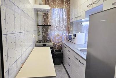 Etaj I | Apartament cu 2 camere si balcon | Botizului - 10