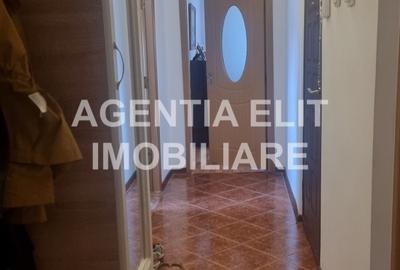 Apartament 3 camere, zona Scolii nr 7, etaj 2, bloc  caramida - 6
