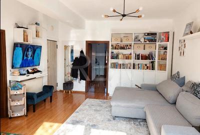 Apartament cu 3 camere decomandat, mobilat în Brâncoveanu