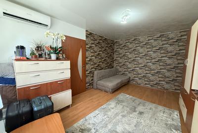 Apartament cu 2 camere, 39 mp utili + balcon, etaj 4/5 -  Dacia - 1