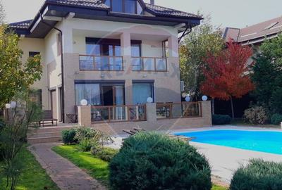 De vanzare Casă / Vilă cu 9 camere la lac cu piscina - 1