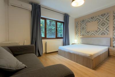 Apartament cu 3 camere decomandat în Cișmigiu