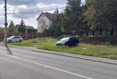 Inchiriez locuri de parcare pe teren privat - 1