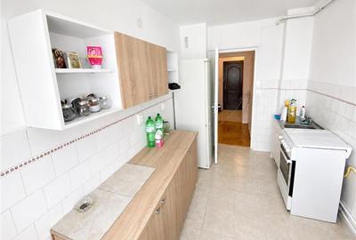 Apartament 2 camere decomandat Judetean, str. Zizinului - 5