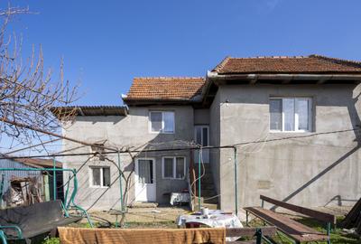Casă individuală cu 2 camere în Dealuri Oradea