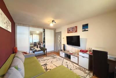 Apartament cu 3 camere decomandat, mobilat în Cetate