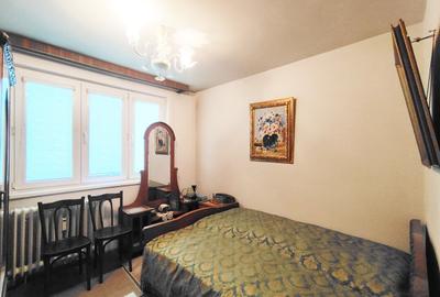 Apartament 3 camere, decomandat, zona 1 Decembrie 1918 - 3