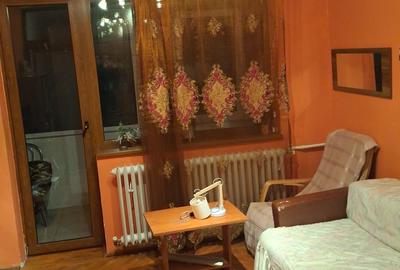 Apartament cu 4 camere semidecomandat în City Park Mall