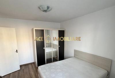 Apartament cu 3 camere decomandat, mobilat în Păcii