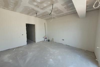 Garsoniera decomandata, bloc nou - etaj 8 - 7