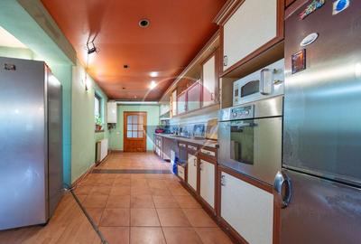 Casă individuala spatioasa cu 8 camere si teren 610 mp centru BOD - 18
