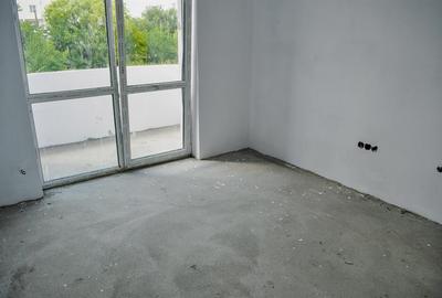 Teren de 1700 mp, în Veterani