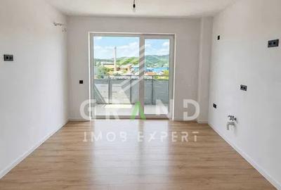 Apartament cu 2 camere semidecomandat în Mărăști
