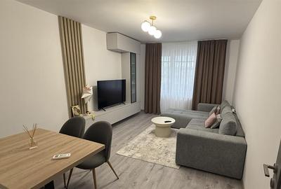Apartament cu 3 camere decomandat, mobilat în Alexandru cel Bun