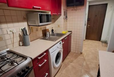 Apartament cu 2 camere semidecomandat în Lacul Tei