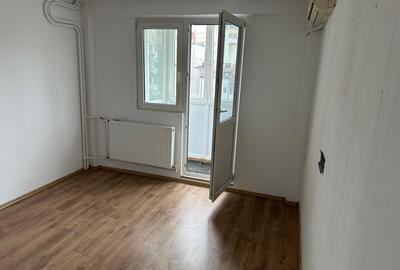Apartament cu 2 camere decomandat în Dorobanți