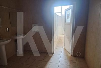 De Închiriat ,spațiu comercial/birouri – parter, acces stradal direct - 7