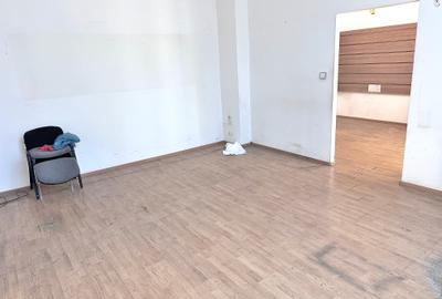 Spatiu comercial stradal cu 2 intrari ~ 164 mp ~ bld Mircea Voda - 10