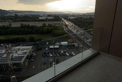 Apartament cu 3 camere semidecomandat în Florești