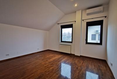 Vila individuala renovata, piscina, garaj dublu - 11