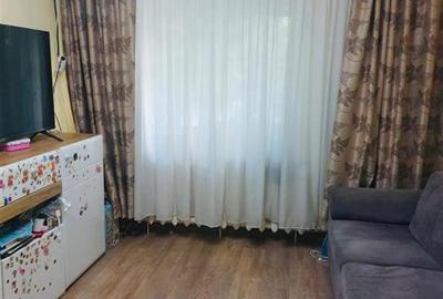 VANZARE APARTAMENT 2 CAMERE BLOC 1986 OBOR 4 MINUTE METROU SECTOR 2 - 1