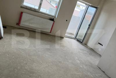 Apartament cu 3 camere decomandat în Florești