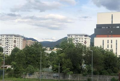 Apartament cu 4 camere decomandat, mobilat în Noua