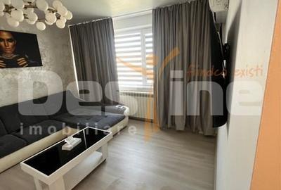 Apartament cu 3 camere semidecomandat în Unirii