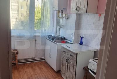 Apartament cu 2 camere decomandat, mobilat în Câmpia Turzii
