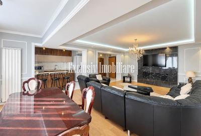 Apartament cu 3 camere decomandat în Faleza Nord
