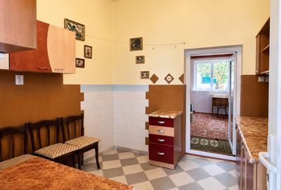 Apartament la casă în zona ultracentrală, Oradea, Str. Crișului, 37 mp utili - 4