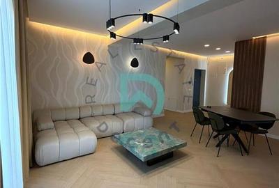 Apartament cu 4 camere decomandat, mobilat în Central