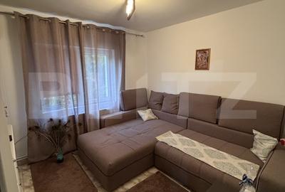 Apartament cu 4 camere decomandat, mobilat în Micro 16