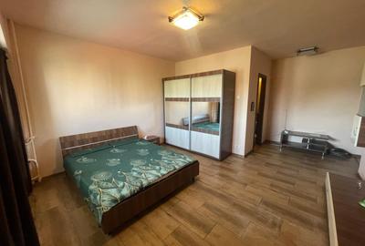 Garsonieră decomandată, mobilată în Ultracentral