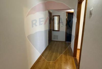 DE INCHIRIAT: Apartament cu 2 camere zona Hotel Europa - 10