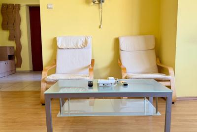 Apartament cu 3 camere semidecomandat în Gorjului